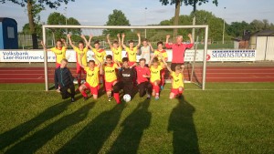 Nach dem Turniersieg war die Freude groß bei den Spielern der D1
